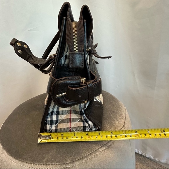 Burberry rare unique chocolate brown plaid check nova prince cloth bag purse - Picture 5 of 9